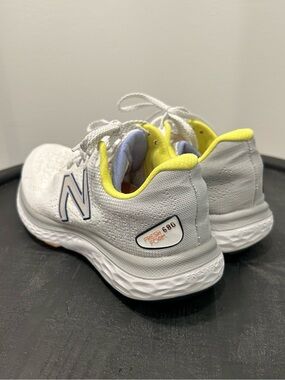 New Balance Women's Fh Foam 680 V7 Running Shoe